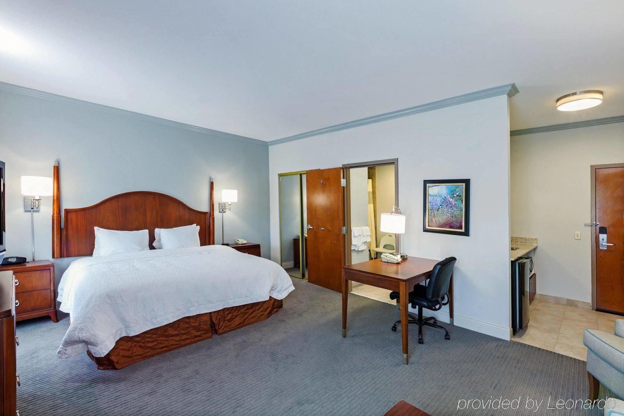 Hampton Inn & Suites Houston-Westchase Exteriör bild